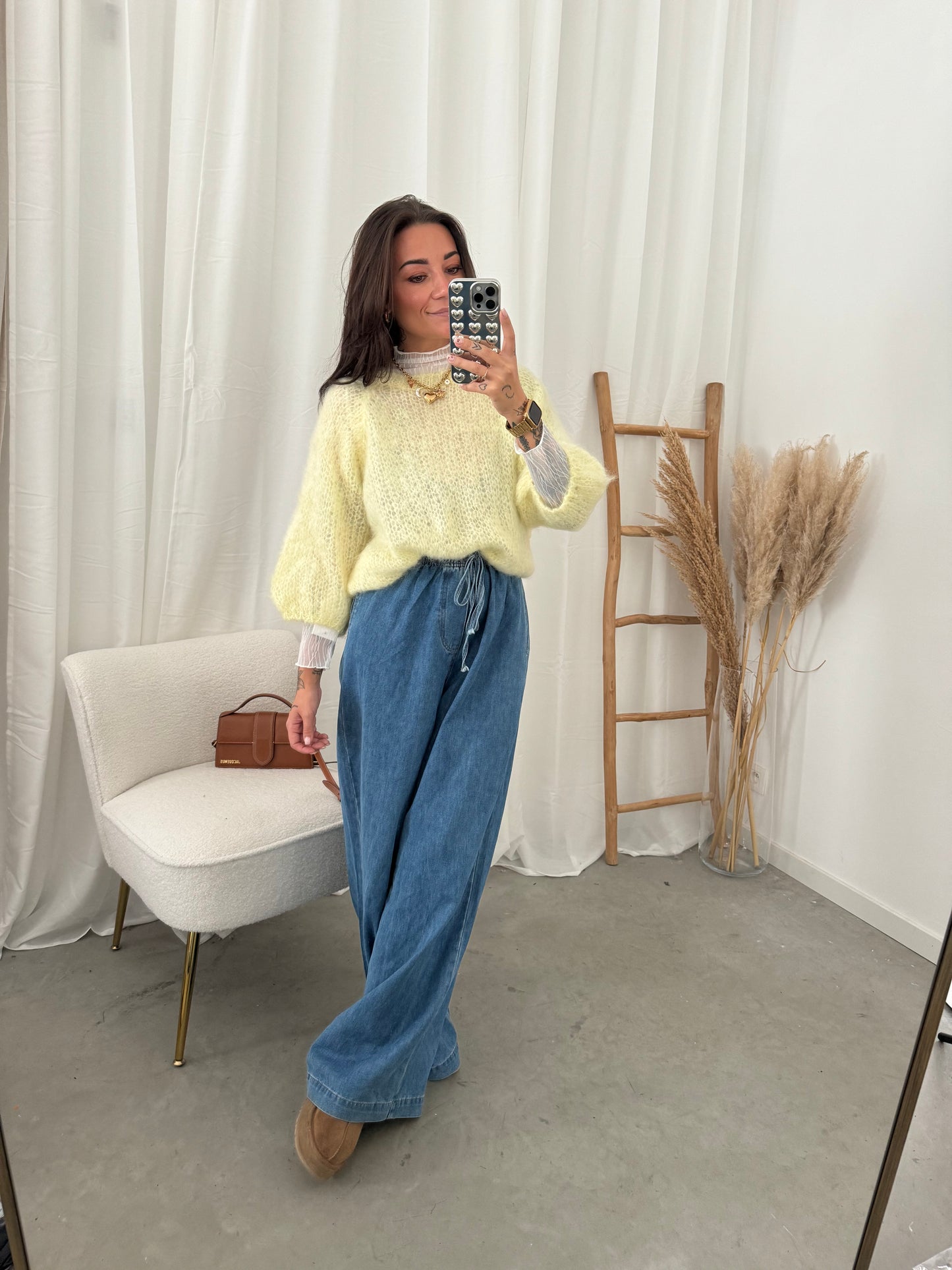 Sous-pull white