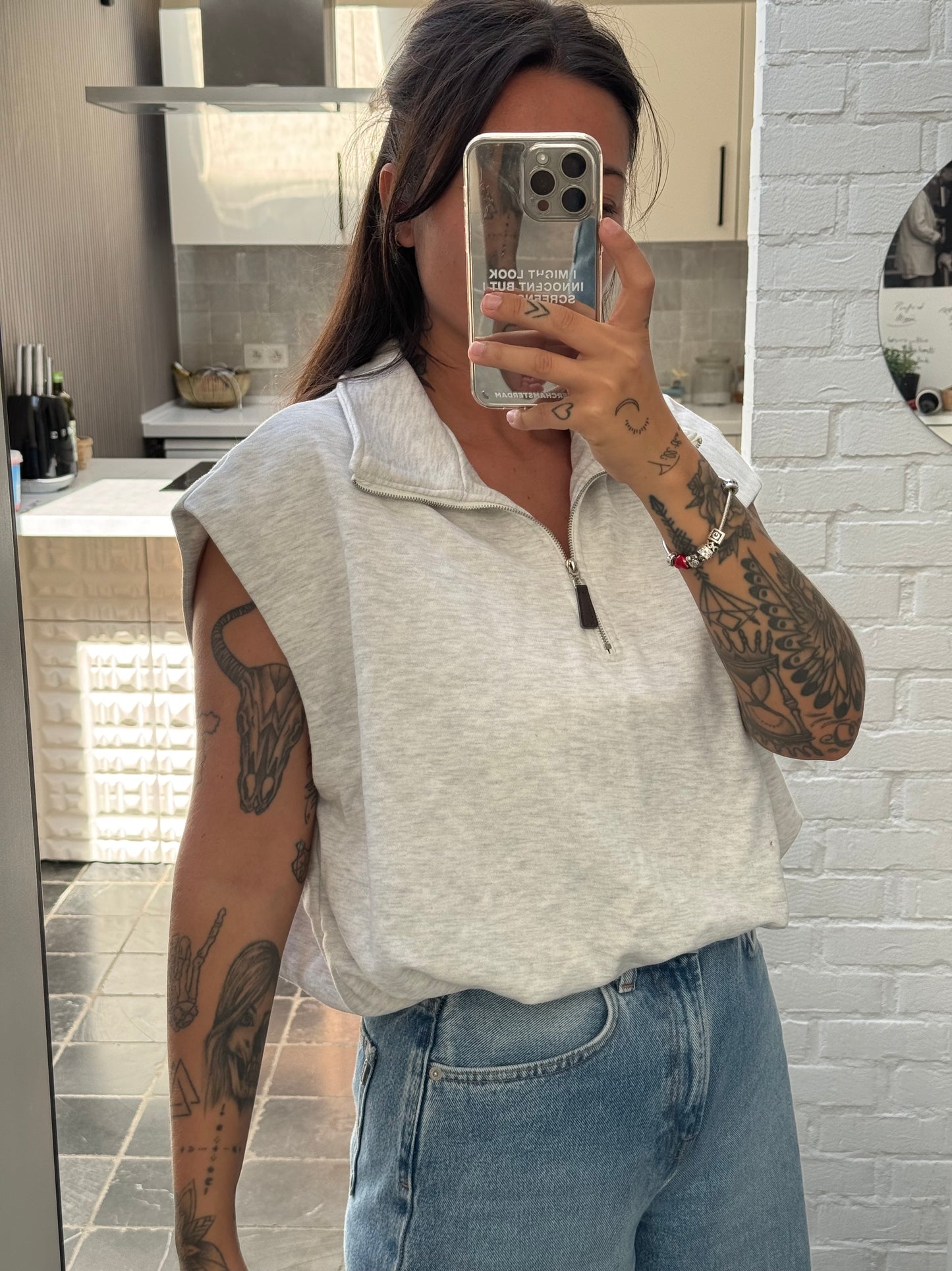 PL zipper sleeveless sweater