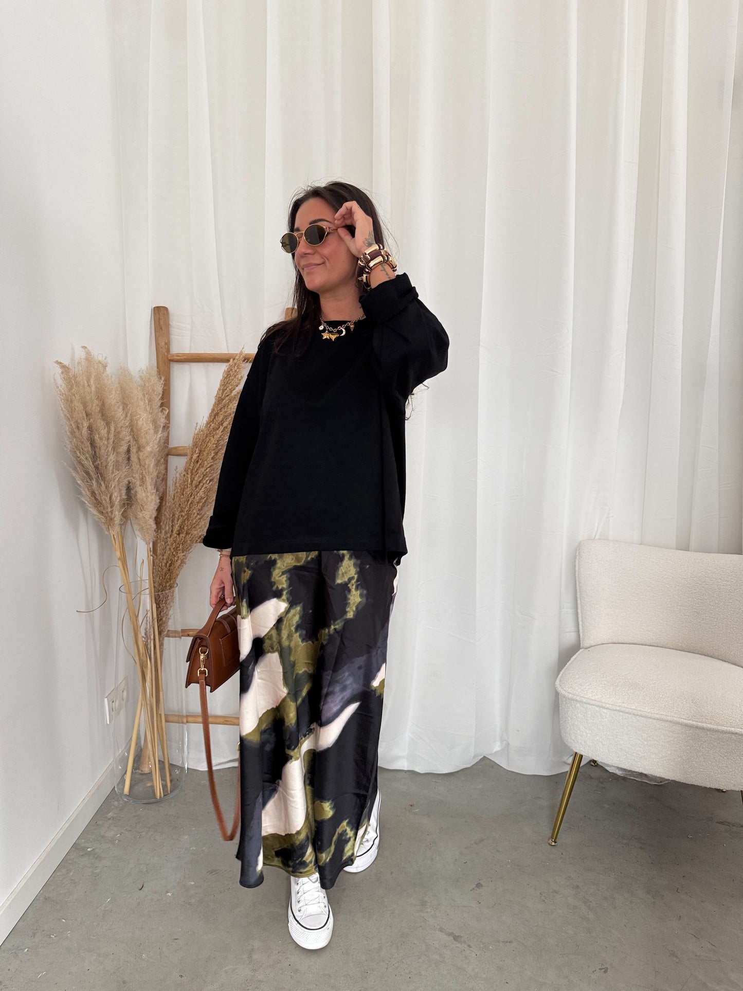 Sally top black