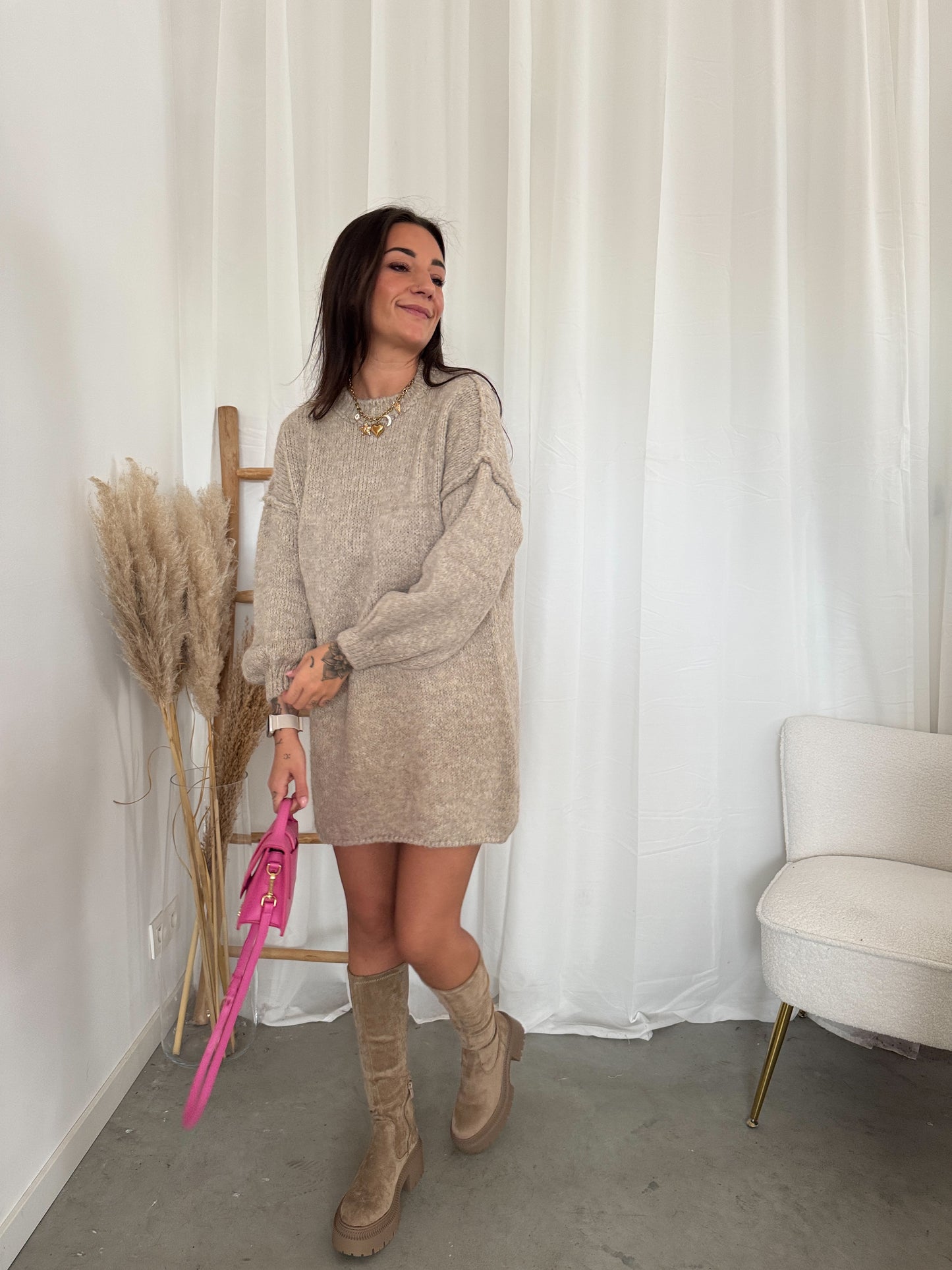 Soft sweaterdress beige