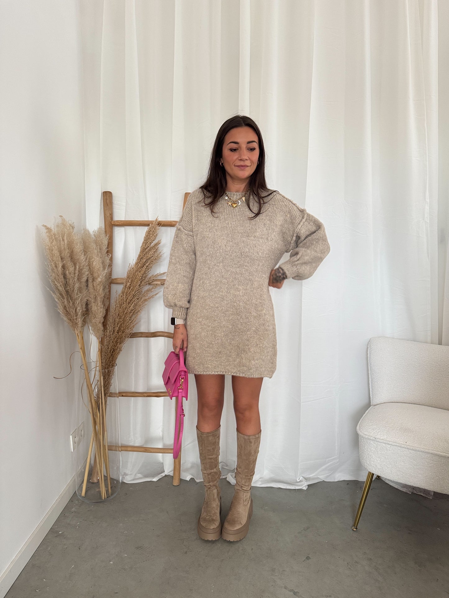 Soft sweaterdress beige