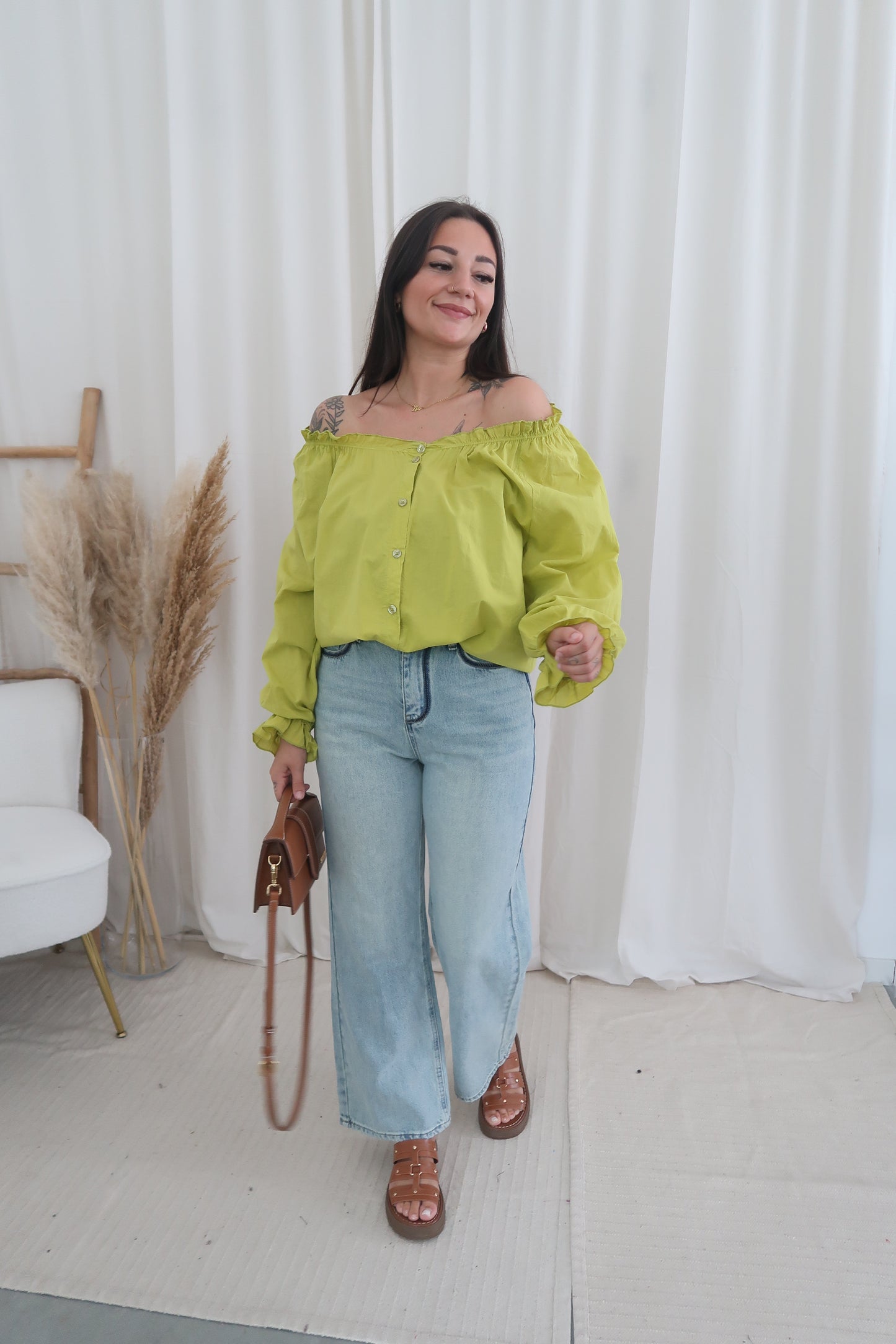 Off shoulder top green