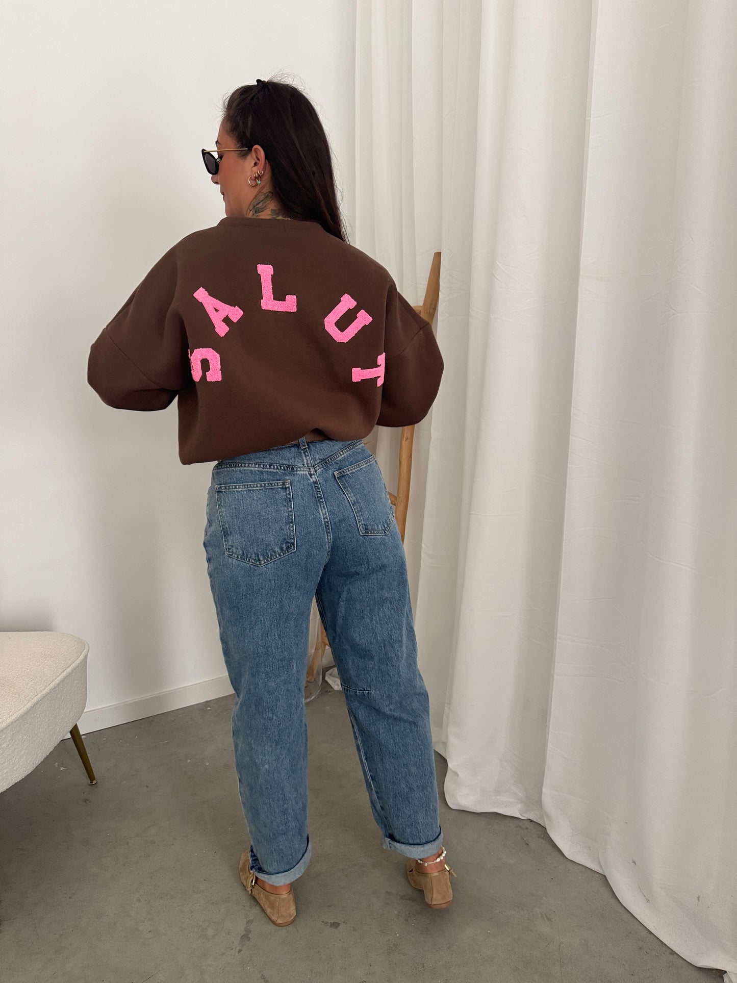 Salut sweater chocolate